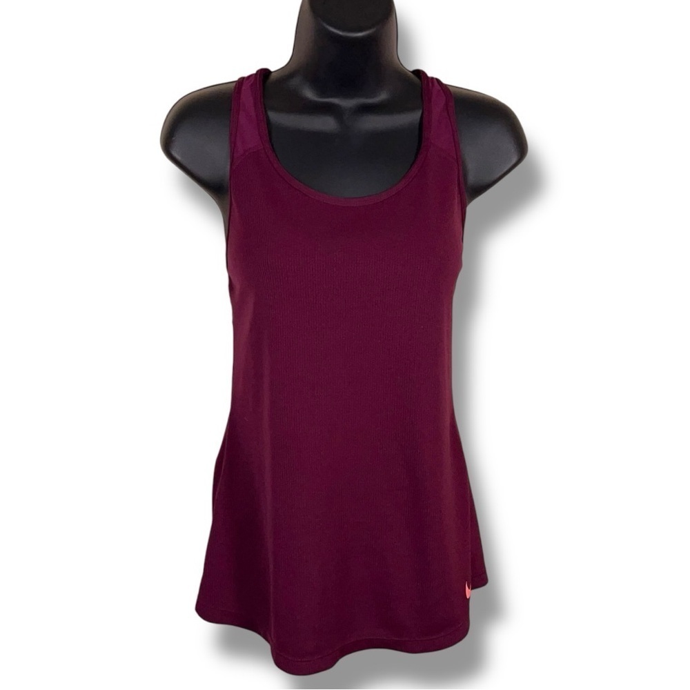 Medium Nike Dri Fit Burgundy Red Tank Lightweight Athletic Activewear Stretch